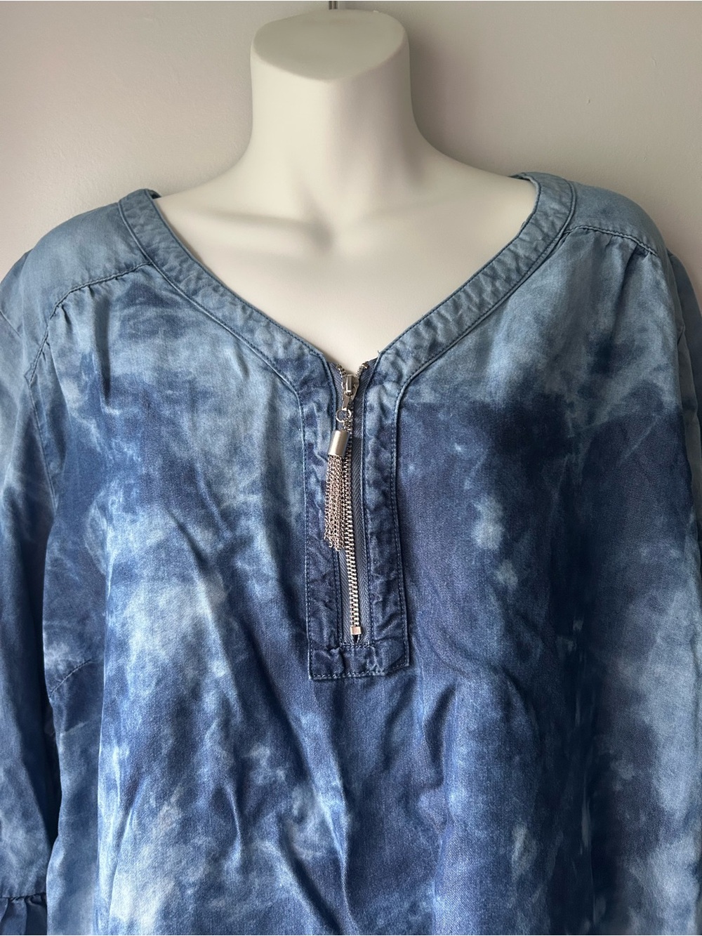 Tie-Dye Blue Zip Front Tunic Top